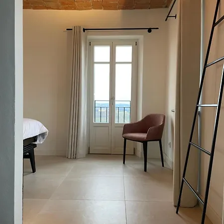 Casa Faretto * コスティリオーレ・ダスティ